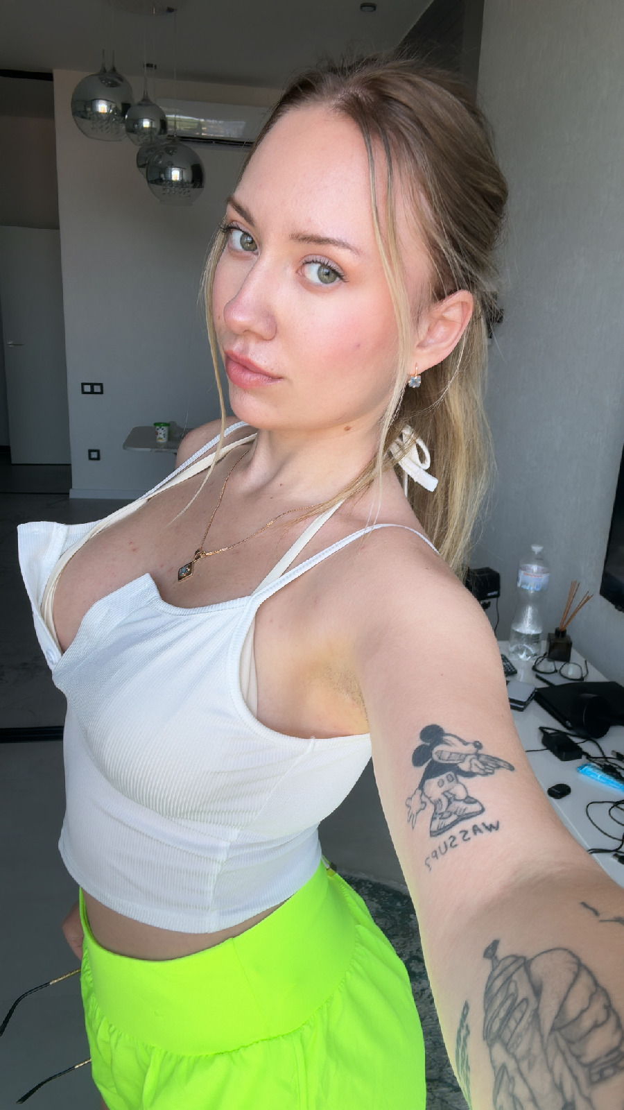 KateV in her underwear in Port Moresby